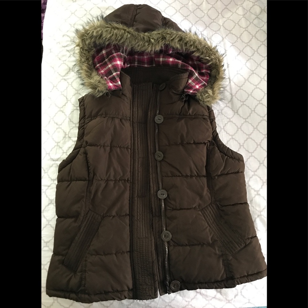 {Aeropostale} Puffy Vest w/Fur Hood